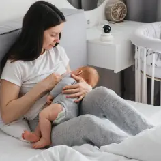 Jak wytwarza się pokarm w piersiach i co wpływa na laktację