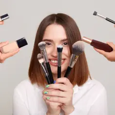 Jak wybrać idealną bazę pod makijaż dla cery dojrzałej? Porady i najlepsze produkty