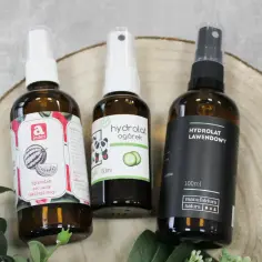 Najlepsze hydrolaty do cery trądzikowej - skuteczne naturalne rozwiązania